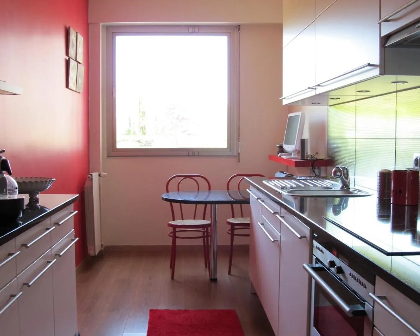 Rue De Courcelles - Paris 8 Apartment 0*,  France
